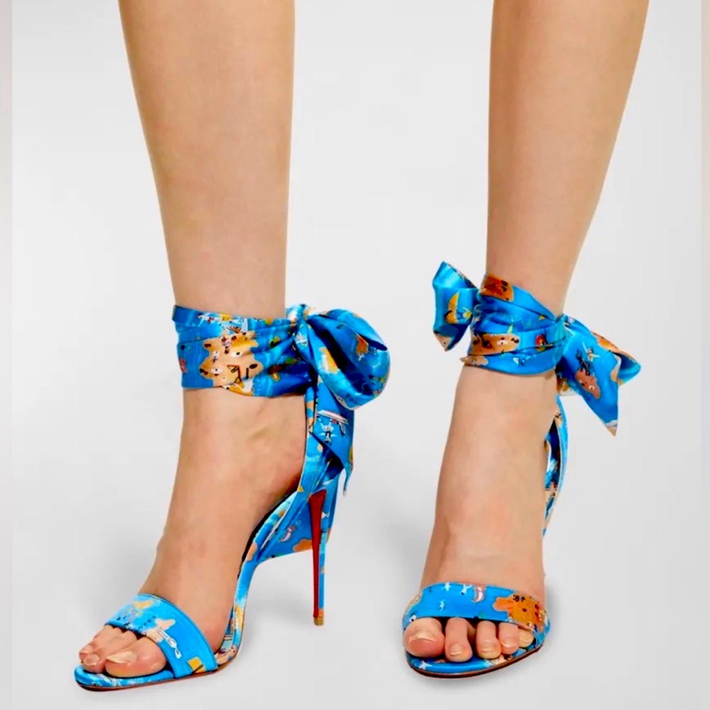 🔥 BRAND NEW CL SANDALS 🔥
